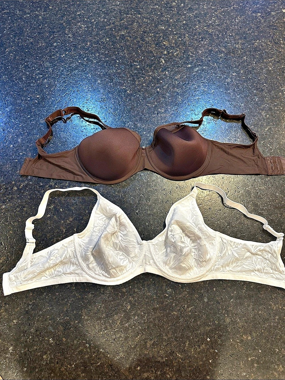 Bali DF7500 40D Brown & White 2-Piece Bra Set
